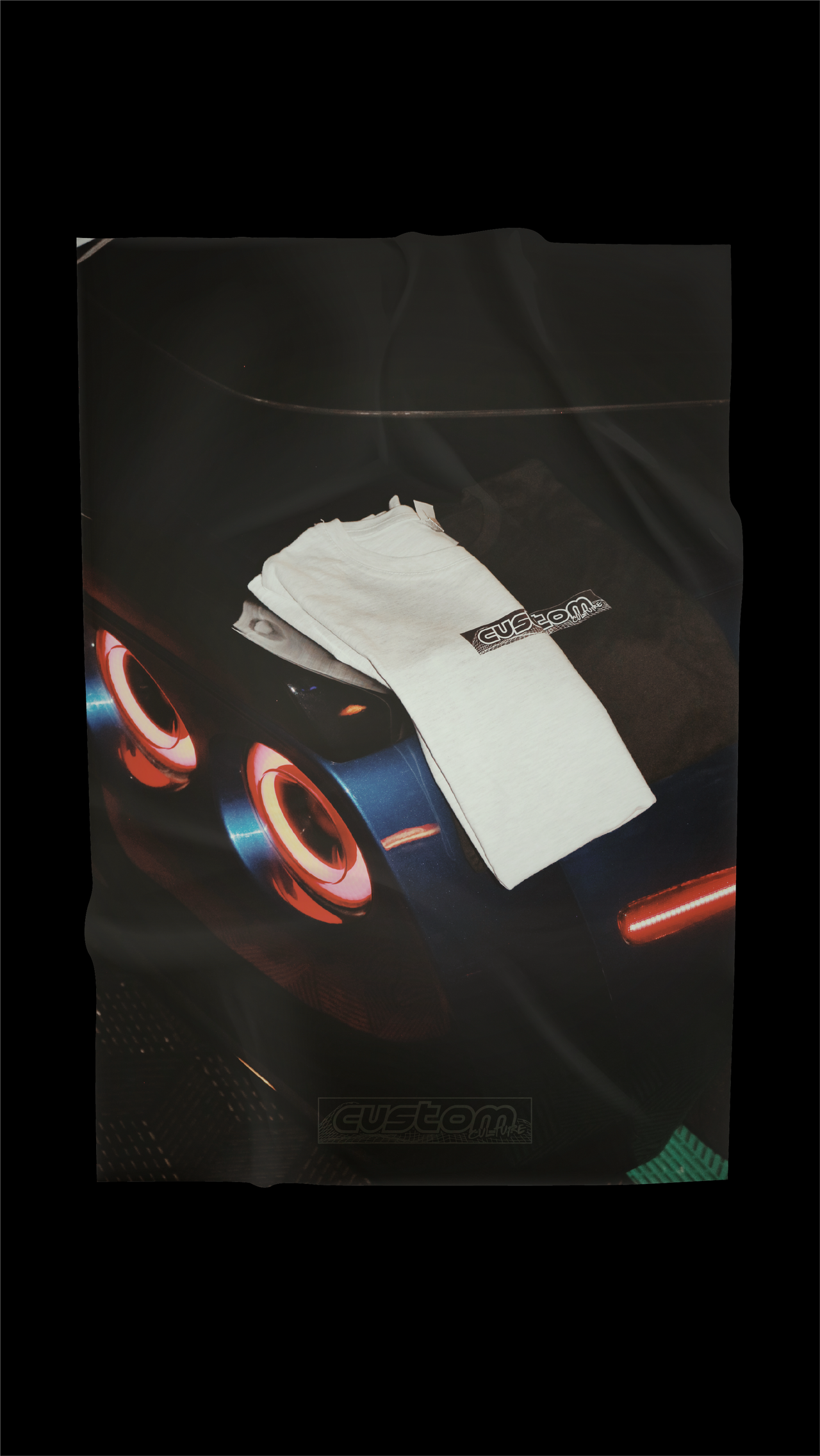 T-shirt - Custom Culture // Worldwide